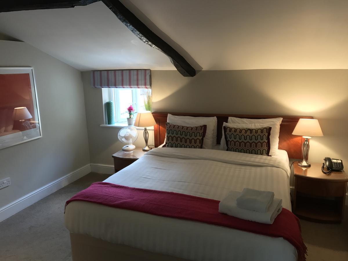 Inn The Black Swan 3*